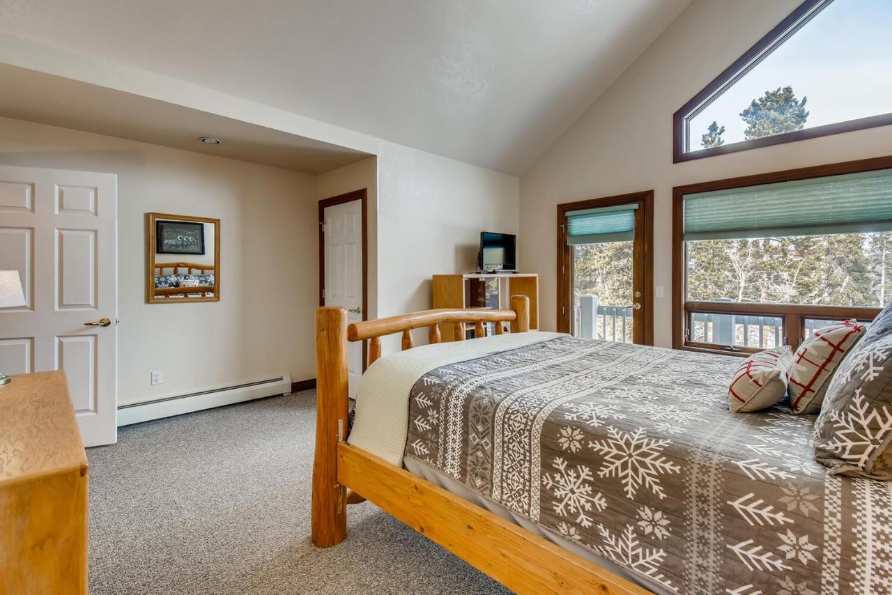 Pinecreek #F - 3 Bedroom - Close To Town - Shuttle To Slopes - Pool And Hot Tub Access Breckenridge Zewnętrze zdjęcie